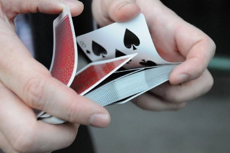 Mách bạn cách chia bài 3 cây điểm cao